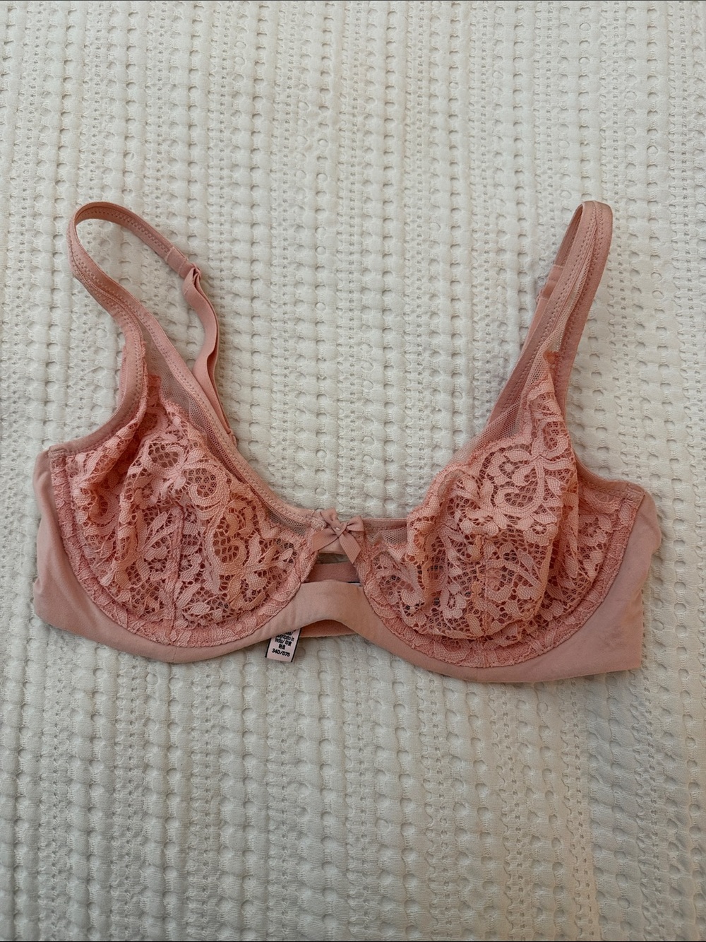 Victoria's Secret Lace Underwire Bra - Blush Pink